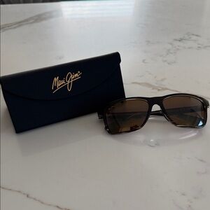 Maui Jim Black and Brown Sunglasses with Case